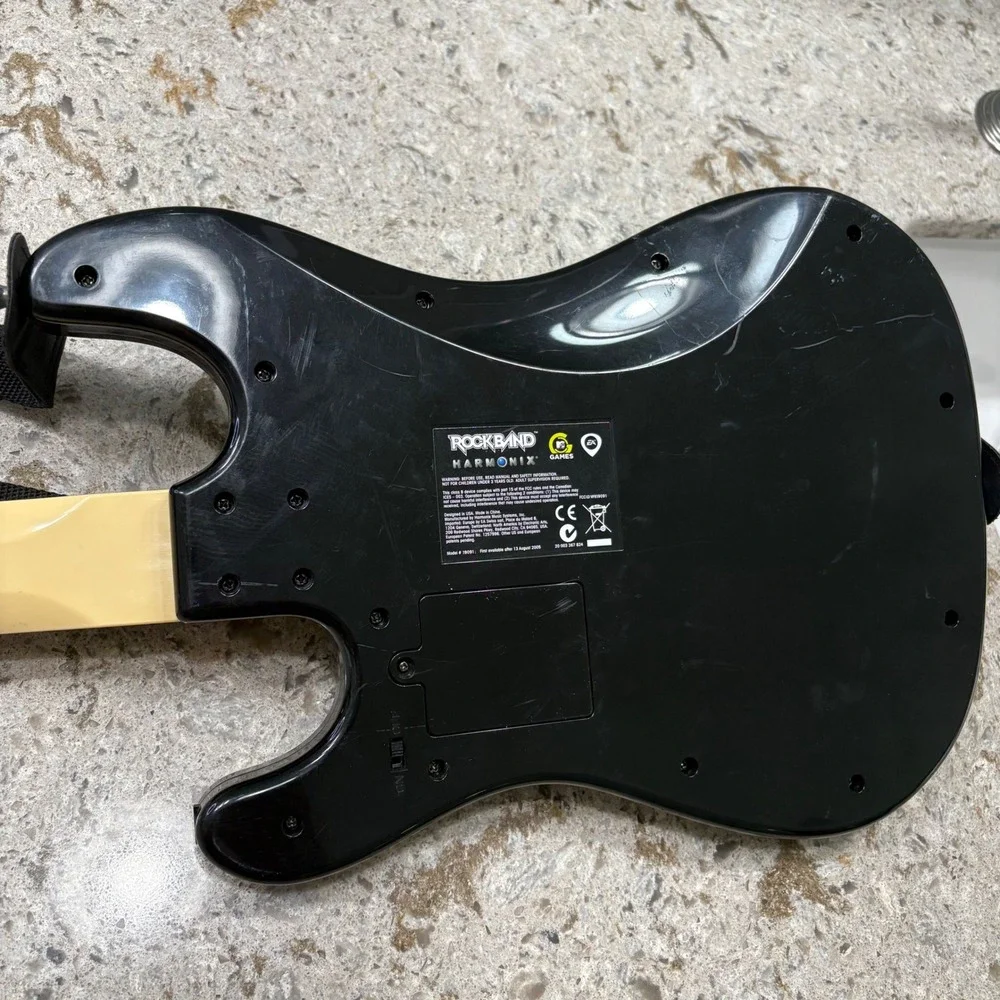 Rock Band Fender Stratocaster Guitar Wireless Video‎ Game Controller (no dongle)